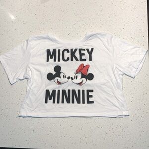 Disney cropped M white tee shirt
